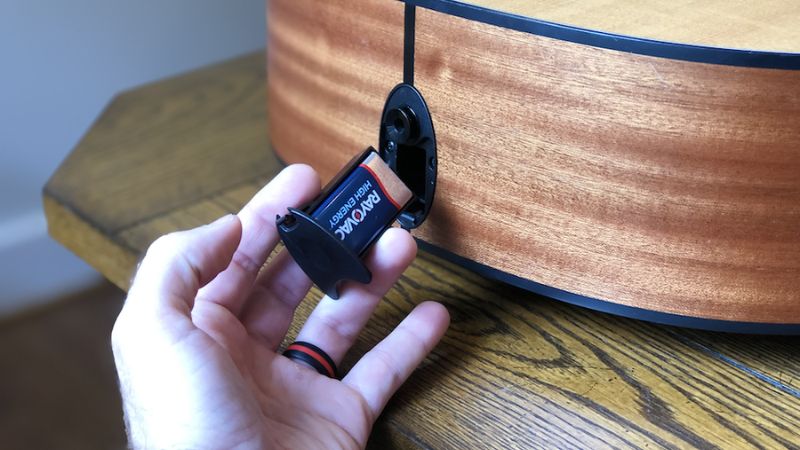 Kiểm tra pin khi tín hiệu quá yếu hoặc mất hoàn toàn