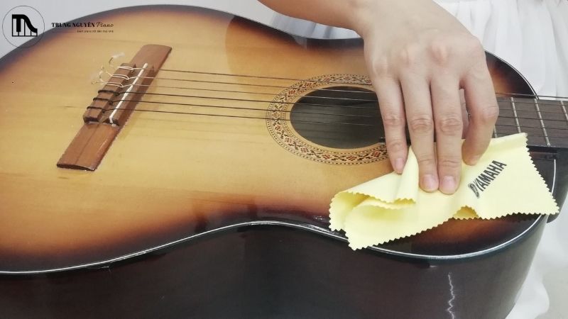Lý do nên lau chùi đàn sau khi chơi