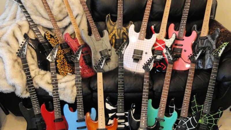 Top 5 Guitar điện cho người mới chơi Rock/Metal: Chọn ngay! 11 Mua đàn cũ có thể tiết kiệm chi phí, tuy nhiên cần lưu ý kiểm tra kỹ lưỡng về tình trạng cần đàn