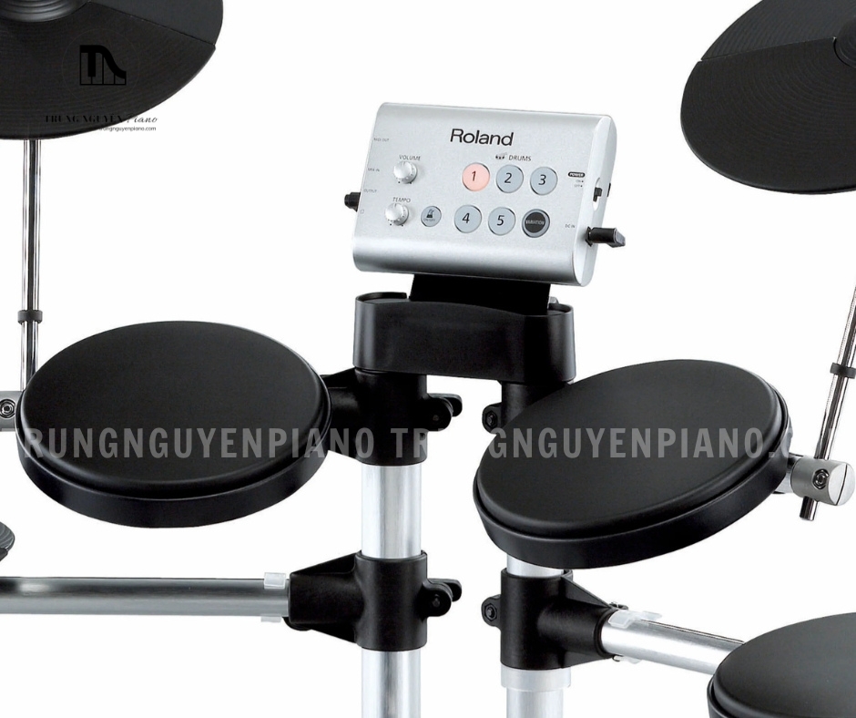 Trống Điện ROLAND HD1 3 Trống Điện ROLAND HD1 mang trong mình sức mạnh từ công nghệ âm thanh V-Drums trứ danh của Roland