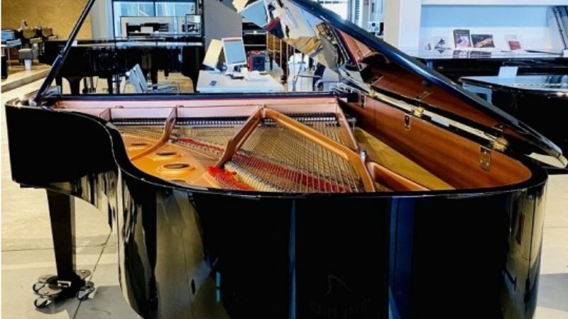 Yamaha C7X PE sở hữu thiết kế vững chãi