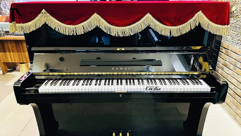 Kawai BL-61 cảm giác phím có xu hướng đầm tay hơn