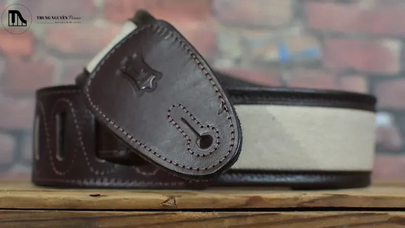 Dây đeo Guitar bản rộng: Giảm áp lực vai, chơi lâu thoải mái 6 Bảo quản dây đeo guitar bằng da