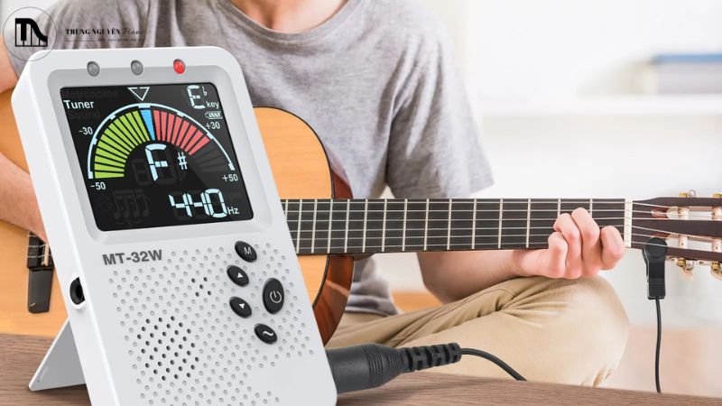 Máy lên dây Guitar Metronome 2in1: Tiện lợi & Hiệu quả 4 Hướng dẫn chọn máy lên dây guitar