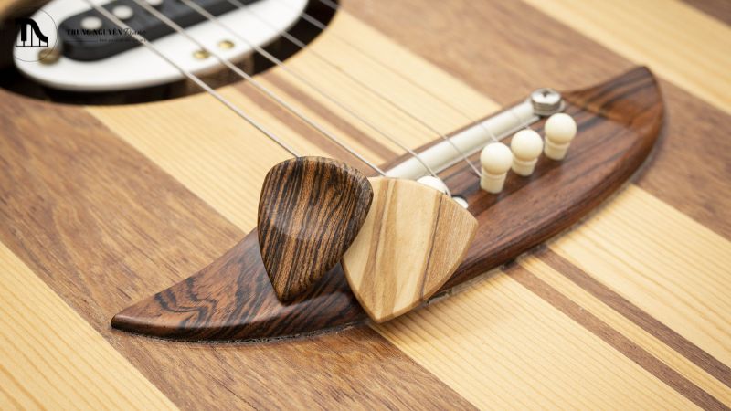 Trải nghiệm chơi pick gảy guitar gỗ