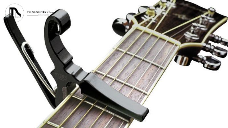 Capo Guitar: Công dụng, các loại & cách chọn chuẩn cho đàn bạn 11 Capo có làm hỏng cần đàn hay dây đàn không?