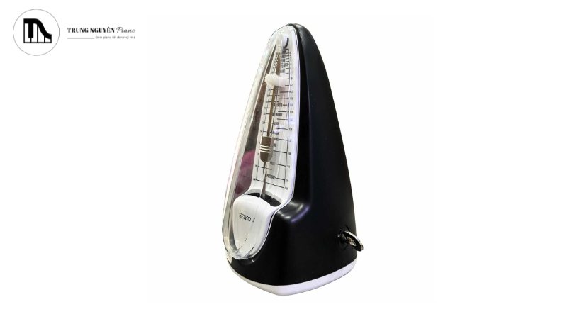 So sánh Metronome cơ vs điện tử: Ưu nhược điểm & Chọn loại nào? 2 Metronome cơ học là một biểu tượng cổ điển với hình dáng kim tự tháp đặc trưng