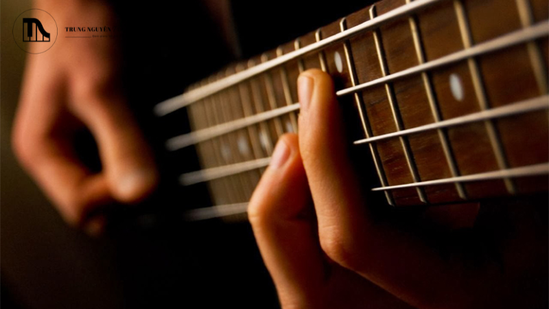 Dây đàn Guitar Classic: Chọn Tension, Thương hiệu uy tín chuẩn 11 Âm thanh tiếng đàn trở nên đục, xỉn, mất đi độ vang và khó lên dây chuẩn