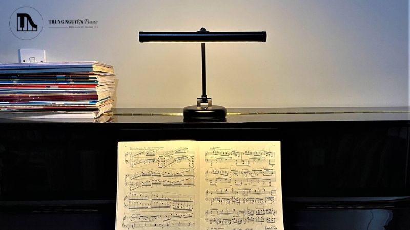 Top 5 đèn LED Piano tốt nhất: Chiếu sáng bản nhạc, bảo vệ mắt 7 Đèn thanh ngang mang lại nguồn sáng trải đều khắp chiều rộng của bản nhạc