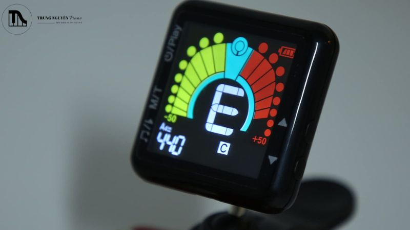 Máy lên dây Guitar Metronome 2in1: Tiện lợi & Hiệu quả 1 Định nghĩa về máy lên dây guitar kiêm metronome