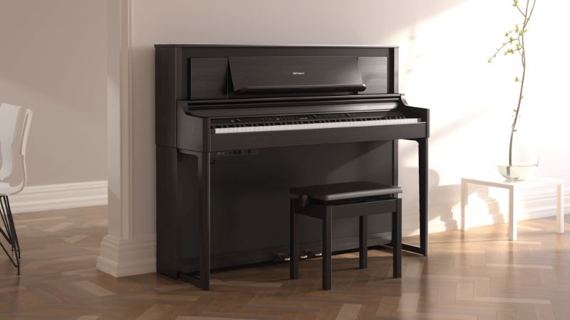 Thiết kế ấn tượng của LX708 giúp tôn lên vẻ đẳng cấp cho phòng khách