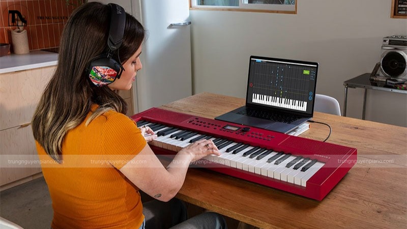 Kết nối không dây với các ứng dụng âm nhạc trên máy tính làm tăng hiệu quả cho việc học đàn
