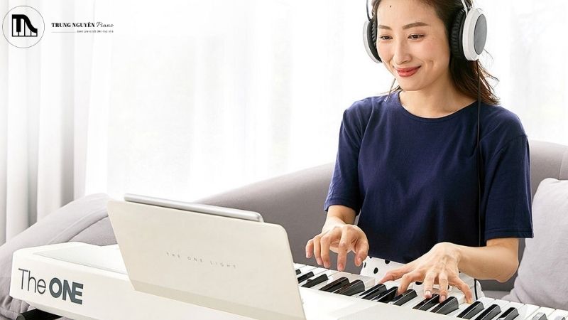 Hướng dẫn chọn tai nghe piano điện khi luyện tập