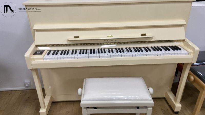Giới thiệu về piano cơ Samick JS‑115