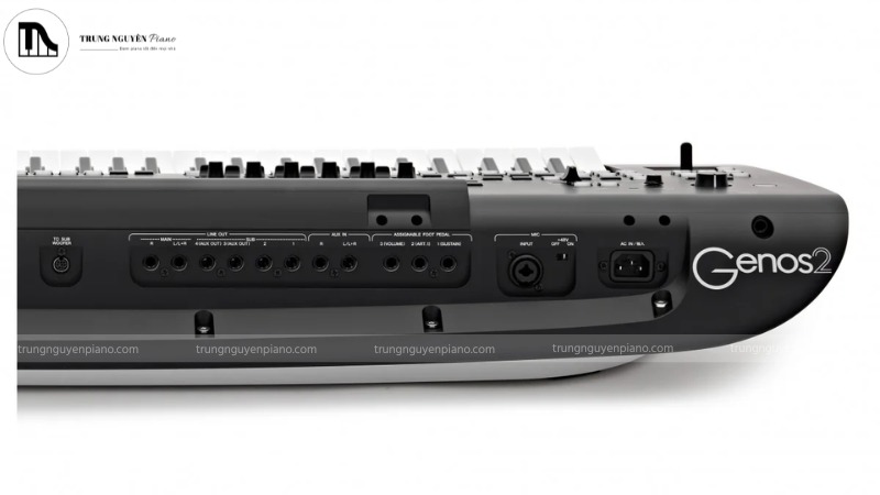  Bảng điều khiển phía sau của Yamaha Genos2