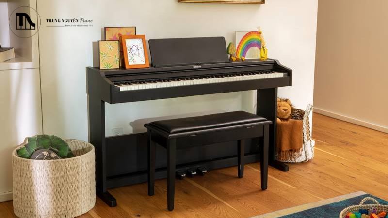 Cách chắc chắn nhất là sử dụng một bộ điều hòa nguồn điện có màn hình hiển thị điện áp