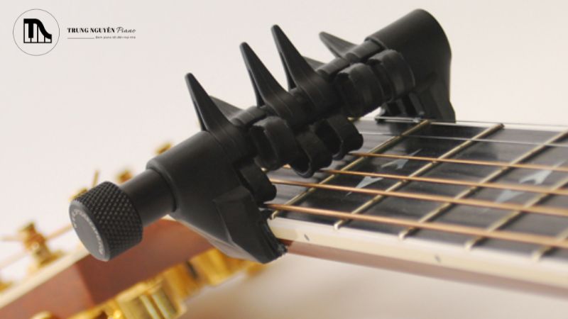 Một chiếc Capo Spider chất lượng cao với đệm cao su mềm