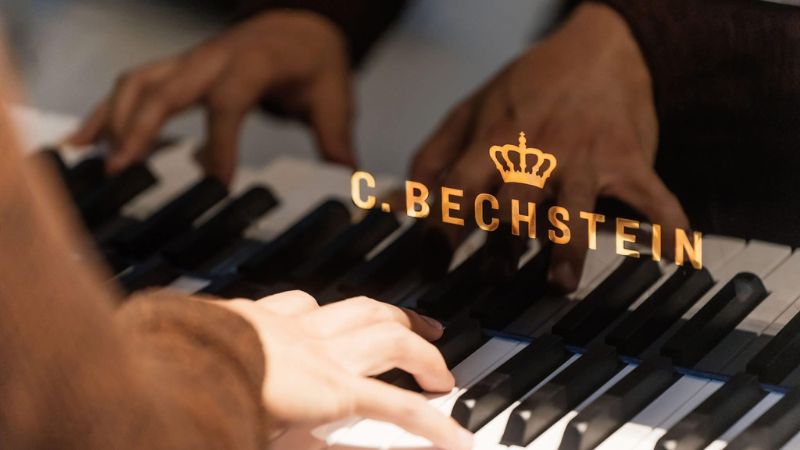 Casio GP Series mang cảm giác phím gần giống piano cơ C. Bechstein