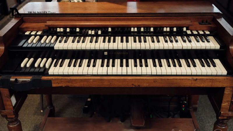 Đàn organ Hammond B3, sản phẩm của Hammond Organ Company