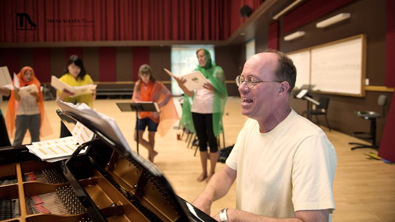 Ngẫu hứng là sự kết nối giữa cơ thể, tai nghe và tư duy sáng tạo