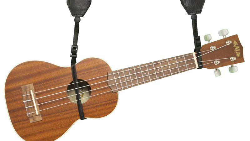 Dây đeo ukulele có cần móc vào thùng đàn không? Các loại phổ biến 1 Dây đeo ukulele móc vào lỗ thoát âm không cần khoan thùng đàn