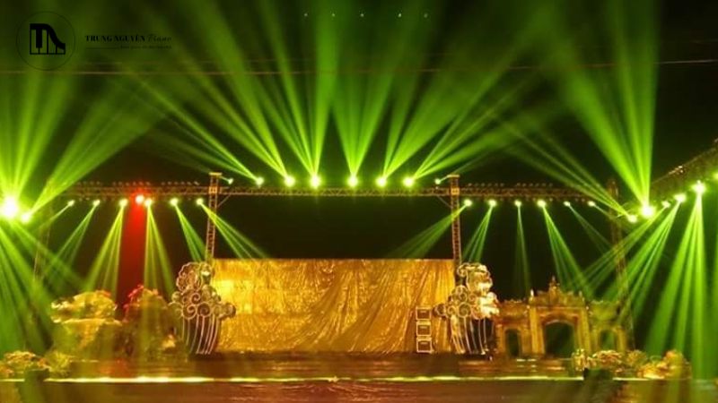 Dịch vụ cho thuê âm thanh, ánh sáng và piano: Nâng tầm đẳng cấp sự kiện 13 Chi phí phụ thuộc vào nhiều yếu tố như quy mô sự kiện, loại và số lượng thiết bị, thời gian thuê