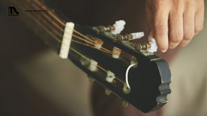 Làm sạch amplifier guitar bụi bẩn: Từng bước an toàn, hiệu quả 1 Bụi bẩn và sự oxy hóa tại các jack cắm hay núm vặn