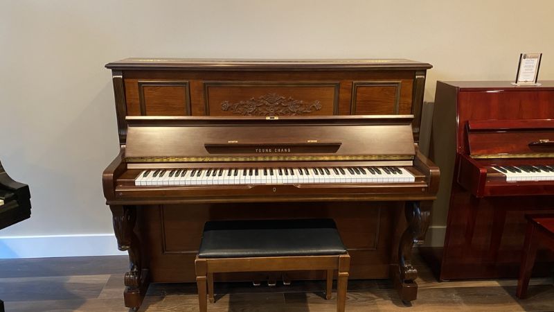 Piano Young Chang với thiết kế cổ điển, sang trọng và tinh tế