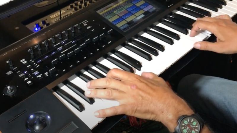 Kronos 2 phức tạp như một phần mềm sản xuất âm nhạc chuyên sâu