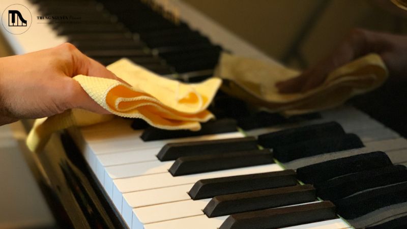 Vệ sinh đàn piano