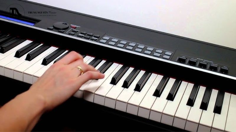 Bắt đầu luyện tập chuyển giọng giữa các cặp giọng này là cách an toàn và hiệu quả