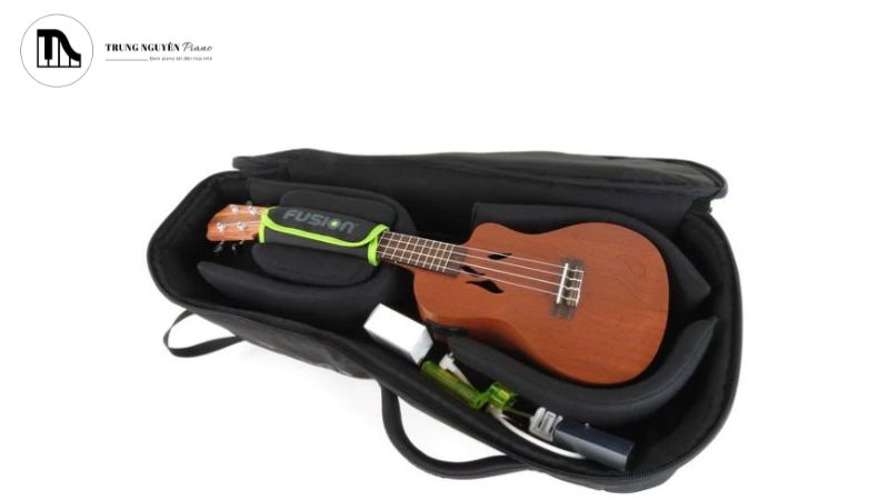 7 dấu hiệu cảnh báo đàn Ukulele cần được chăm sóc đặc biệt 3 Cần đàn là bộ phận chịu lực căng của dây, vì vậy sự ổn định của nó cực kỳ quan trọng.