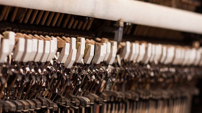 Grey Market Piano là đàn chính hãng nhưng nhập khẩu không qua đại lý ủy quyền