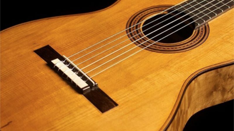 Cây đàn guitar với thiết kế cải tiến của Antonio Torres, âm thanh ấm áp và vang xa