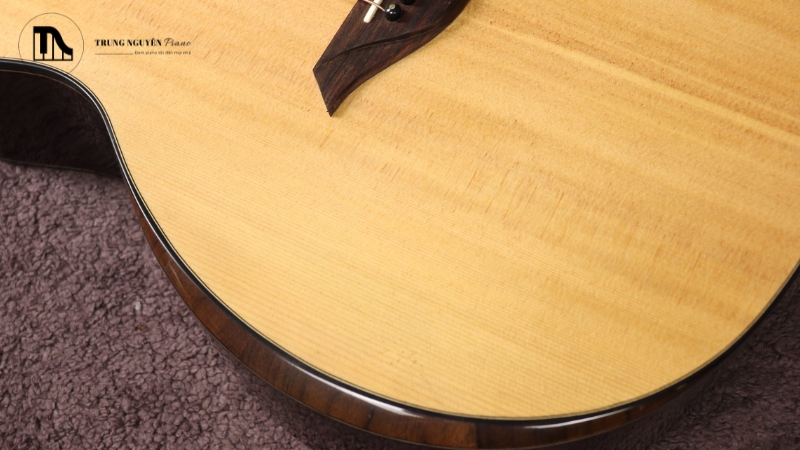 Gỗ ép (Laminate) được tạo ra bằng cách ép nhiều lớp gỗ mỏng