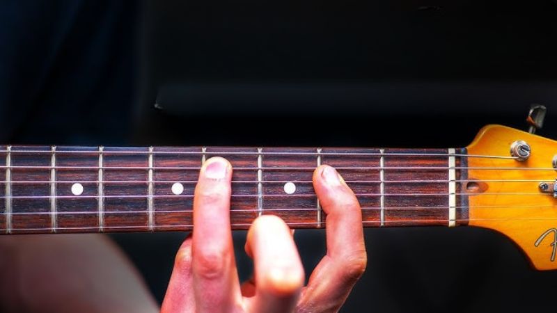 5 phút Spider Walk giúp tăng độc lập và chính xác cho các ngón