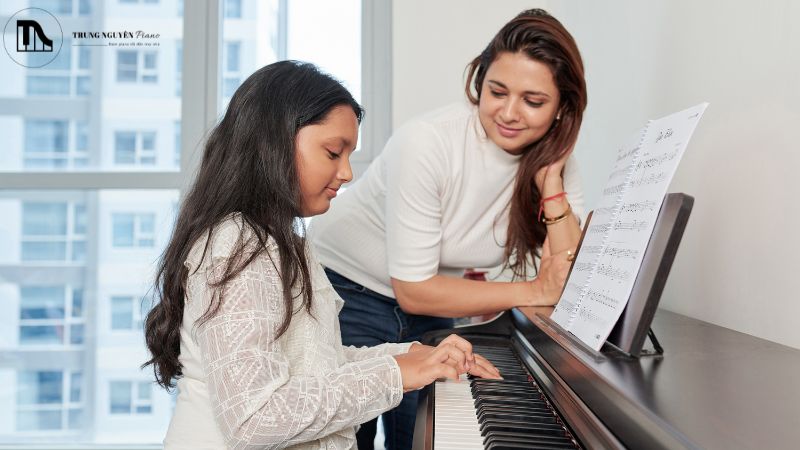 Chọn mua piano điện