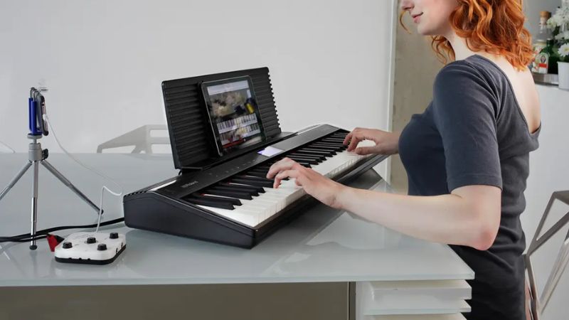 Piano điện linh hoạt, dễ điều chỉnh âm lượng và kết nối đa dạng
