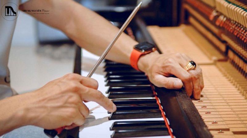 Vì sao nên chọn dịch vụ sửa piano lai chuyên nghiệp