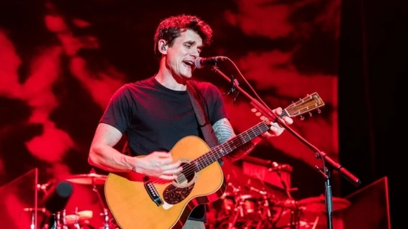 10 thuật ngữ Guitar điện Rock/Metal cần biết (Distortion, Amp) 1 Guitar điện tạo nên chất âm mạnh mẽ, đặc trưng của dòng nhạc Rock và Metal