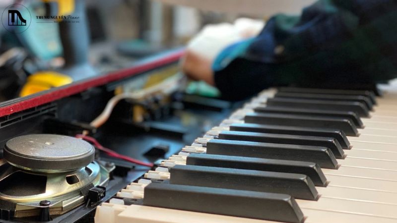 Những yếu tố ảnh hưởng chi phí sửa piano
