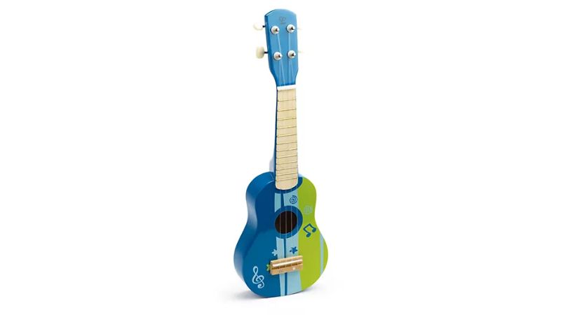 Ukulele với họa tiết ngộ nghĩnh trở thành “người bạn” thân thiết của bé