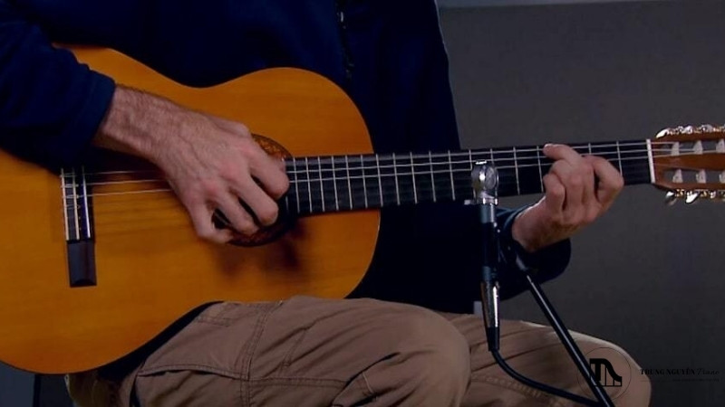 Cảm giác chơi Guitar Classic Yamaha C40