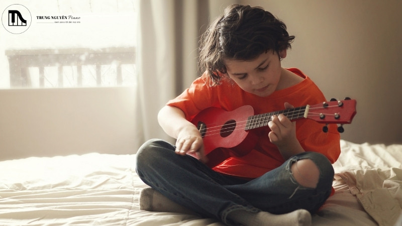 Cách gảy Ukulele cho người mới: Hướng dẫn chi tiết từ A-Z 7 Cách sử dụng và bảo quản đàn Ukulele