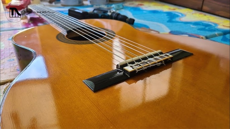 Đứt dây đàn guitar có nguy hiểm không? 5 Cảnh báo & cách phòng 10 Một bộ dây đàn chất lượng không chỉ mang lại âm thanh hay hơn