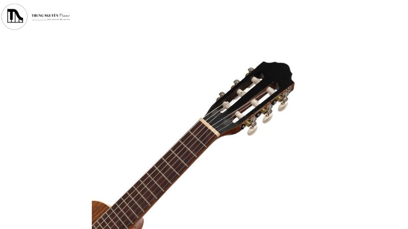 Guitalele có cần đàn cân đối, mang lại sự thoải mái khi luyện tập hoặc trình diễn dài lâu