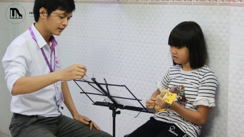 Học Ukulele cùng gia sư riêng 1 kèm 1