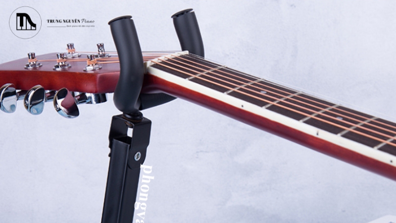 Móc treo tường cố định là loại móc treo cơ bản và phổ biến