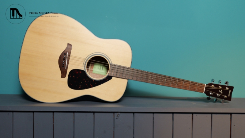 Phím đàn Guitar là gì? A-Z về cấu tạo, vai trò & âm thanh 7 Guitar acoustic thường có từ 18 đến 20 phím