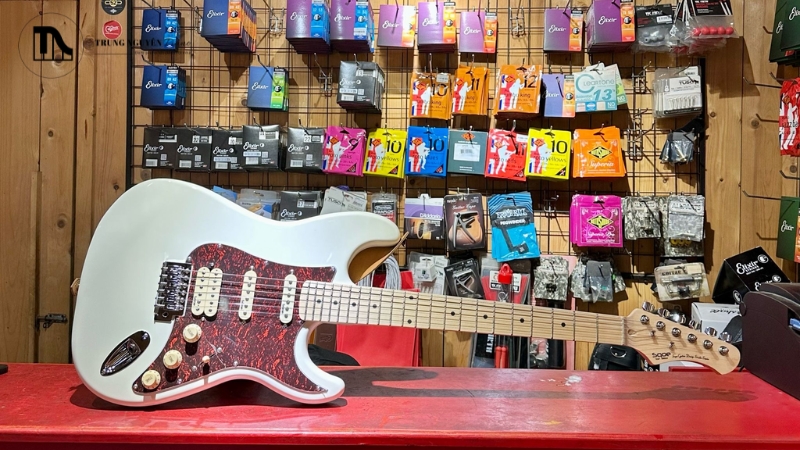 Phím đàn Guitar là gì? A-Z về cấu tạo, vai trò & âm thanh 8 Guitar điện phổ biến với số lượng từ 21 đến 24 phím